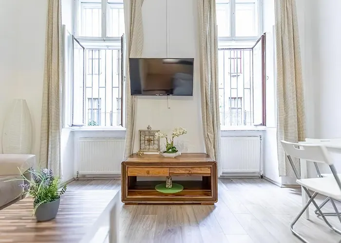 Chic Apartment- Suitable For Longstays Near Matzleinsforferplatz * Bécs