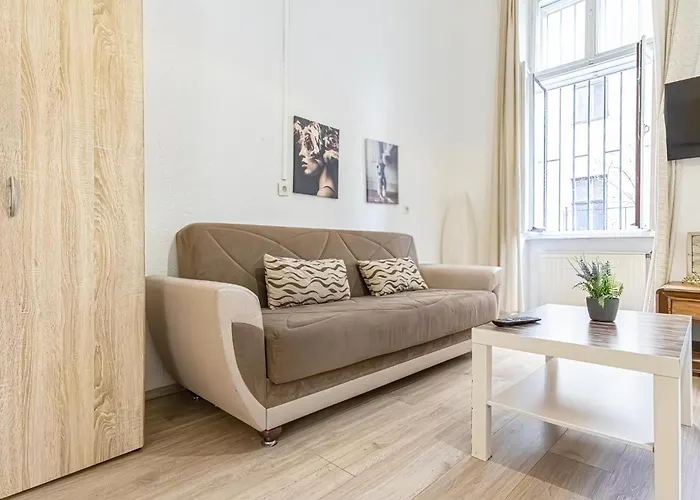 Chic Apartment- Suitable For Longstays Near Matzleinsforferplatz Apartman