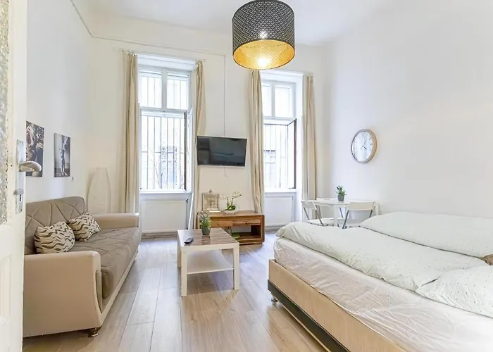 Chic Apartment- Suitable For Longstays Near Matzleinsforferplatz *