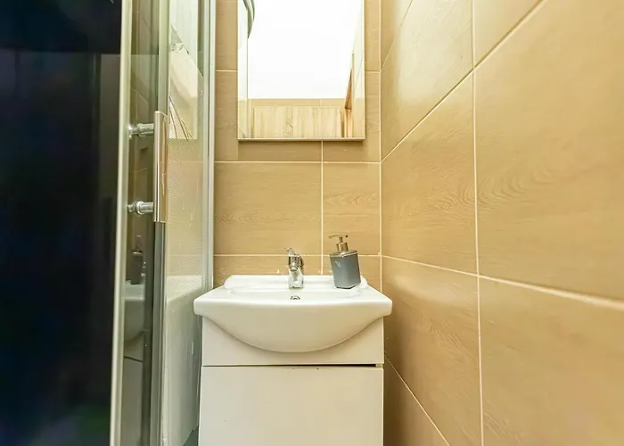 Chic Apartment- Suitable For Longstays Near Matzleinsforferplatz * Bécs