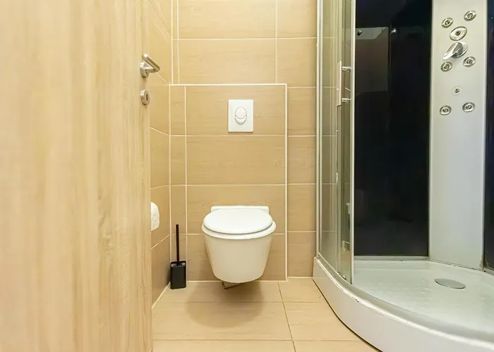 Apartman Chic Apartment- Suitable For Longstays Near Matzleinsforferplatz *
